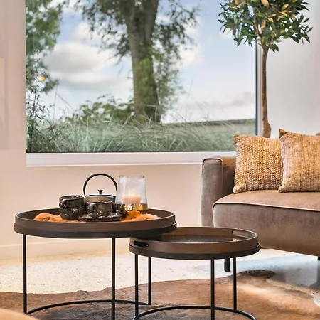 Huswell - Luxurious In With Sauna