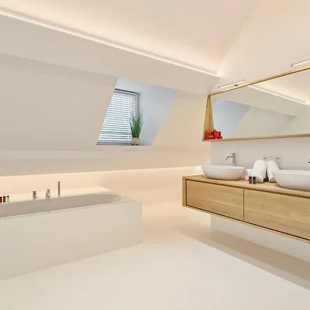 Huswell - Luxurious In With Sauna * קנוקה-הייסט