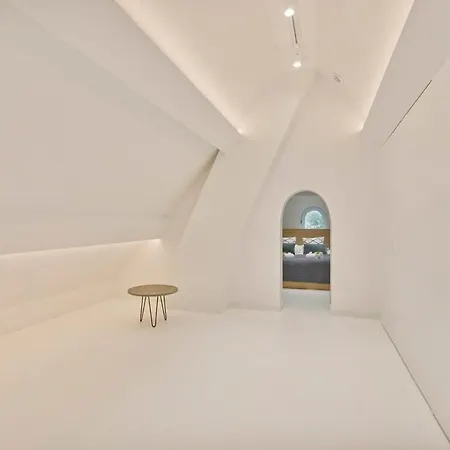 Huswell - Luxurious In With Sauna *