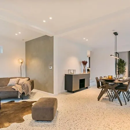 Huswell - Luxurious In With Sauna *